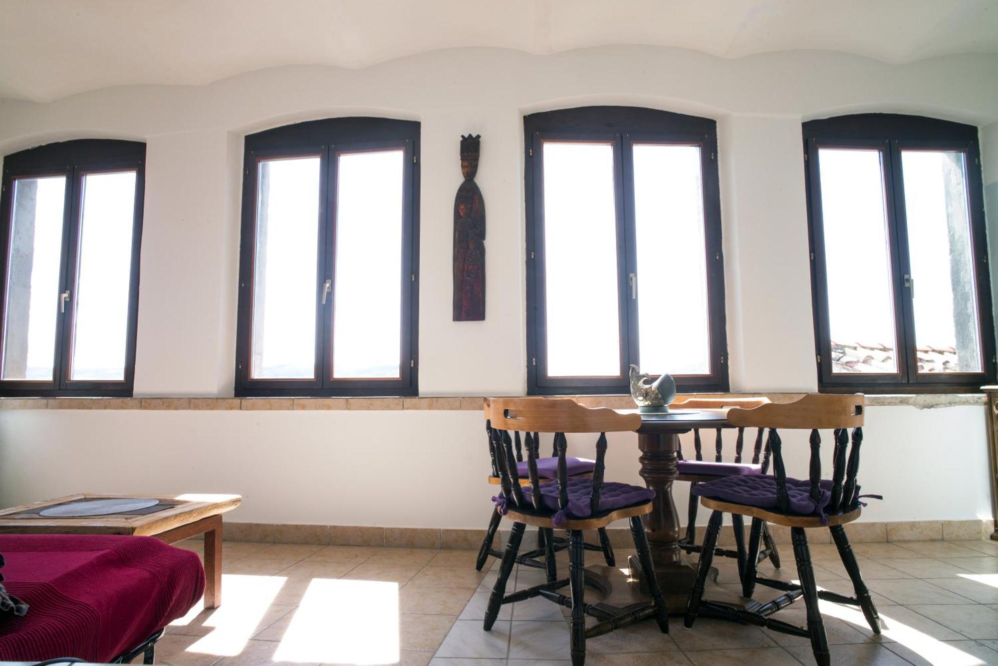 Loggia Motovun Apartment ภายนอก รูปภาพ